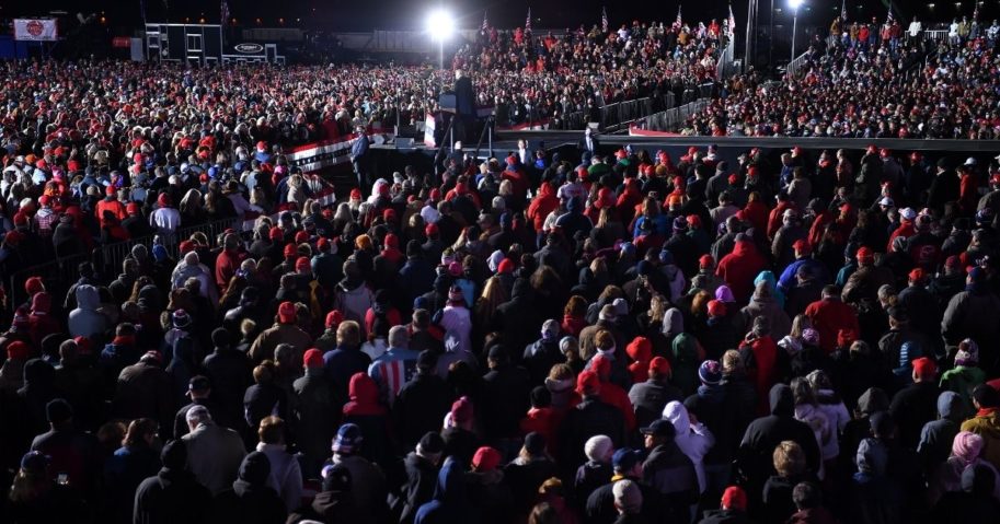 Democratic Lt. Gov Stuns Voters with Photo of Enormous Trump Rally ...