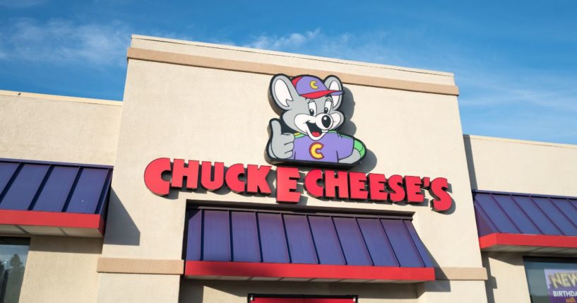 Video: Violence Hits Chuck E. Cheese as Grown Adults Engage in All-Out ...