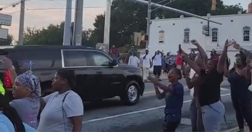 This Twitter screen shot purports to show people in Atlanta cheering for the arrival of former President Donald Trump.