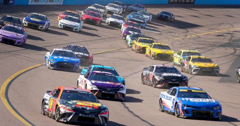 the NASCAR Cup Series Championship auto race at Phoenix Raceway