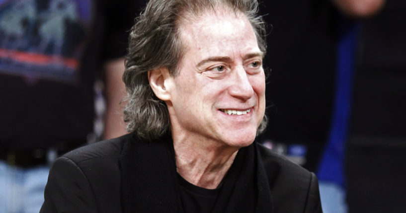 Comedian Richard Lewis attends an NBA basketball game in Los Angeles, California, on Dec. 25, 2012.