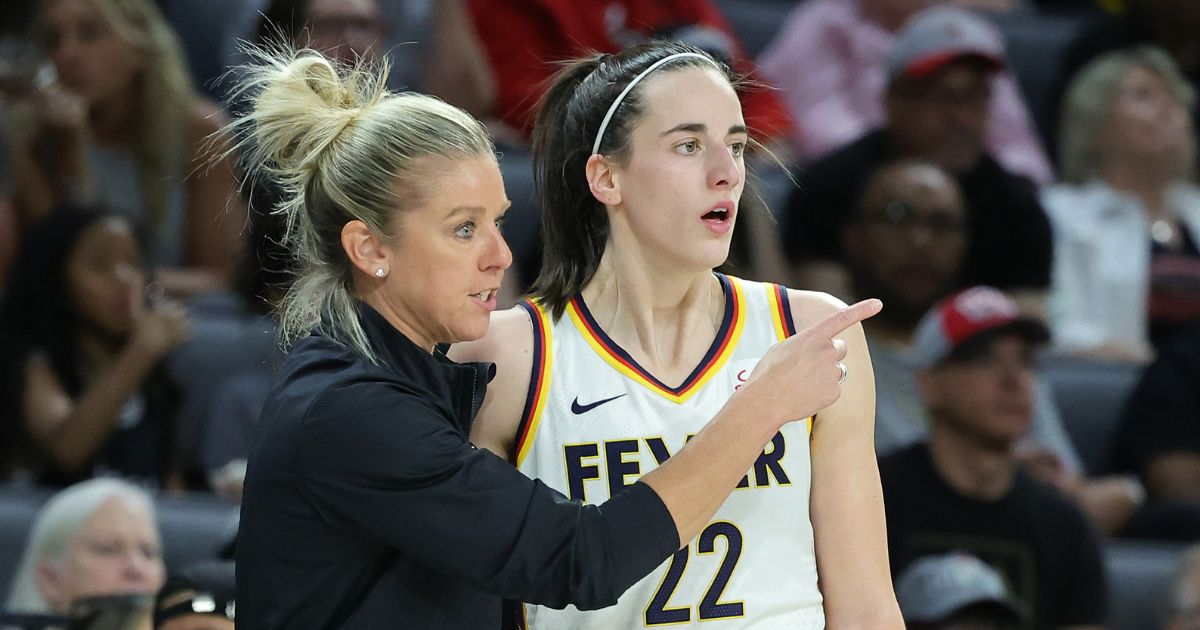 Did Caitlin Clark Diss Her WNBA Coach? Fans React After She Thanks ‘Best Leader’ and It Isn’t Christie Sides