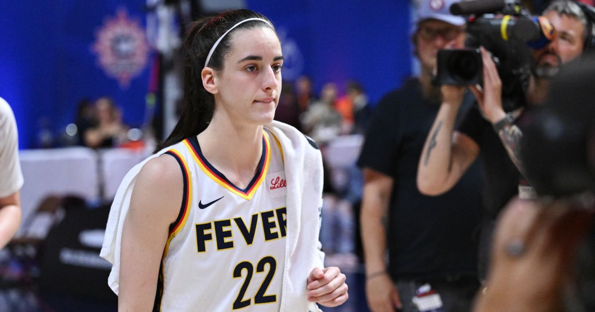 WNBA Team Benches Caitlin Clark, Upsetting Fans Who Came for Her – Chants of ‘We Want Caitlin!’ Fill the Arena