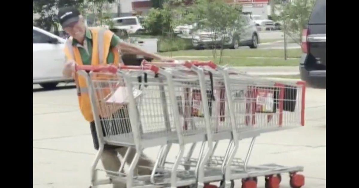 90-Year-Old Veteran Bumps into Woman While Collecting Carts in Louisiana Heat, Unaware Her Connections Would Transform His Life