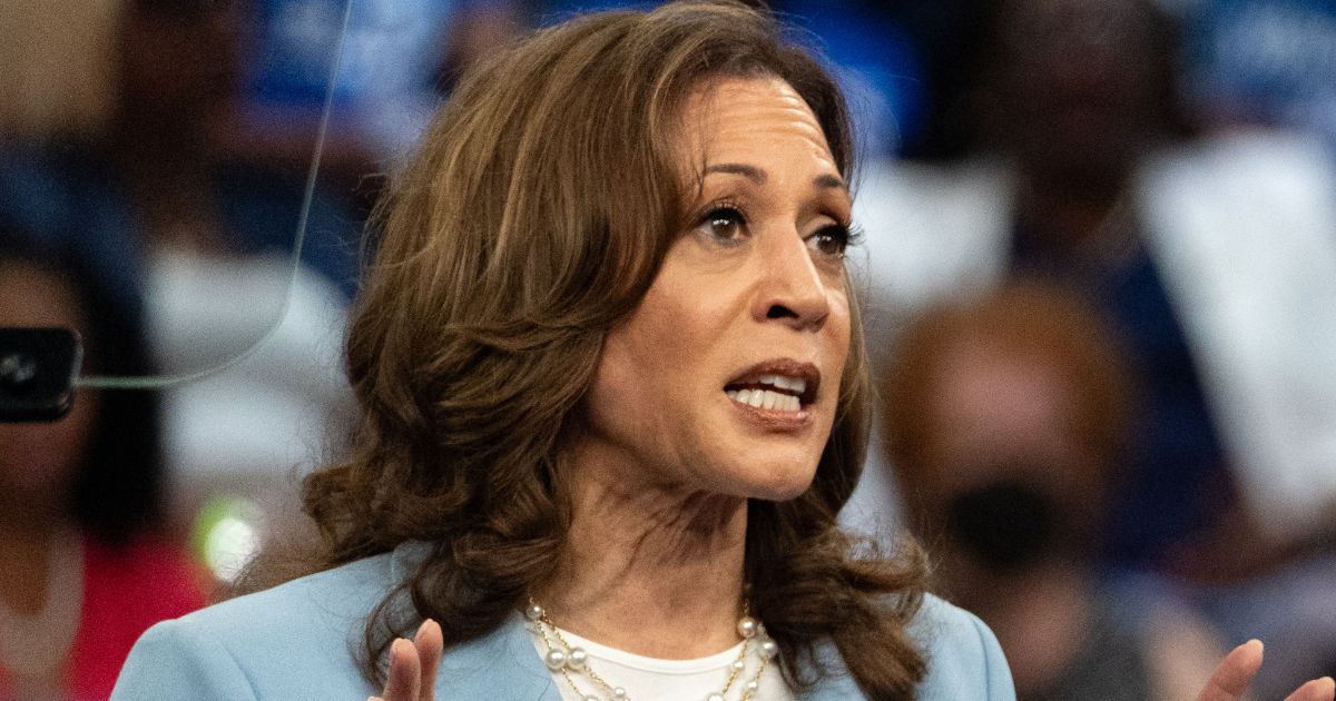 Top Pollster Updates Election Forecast After Predicting Trump Will Bury Harris – It’s Not Good for Harris