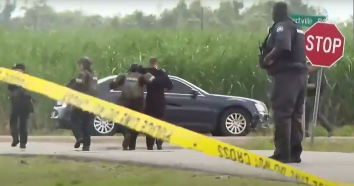 Hostage Standoff Turns Deadly for Police – 4 Officers Hit