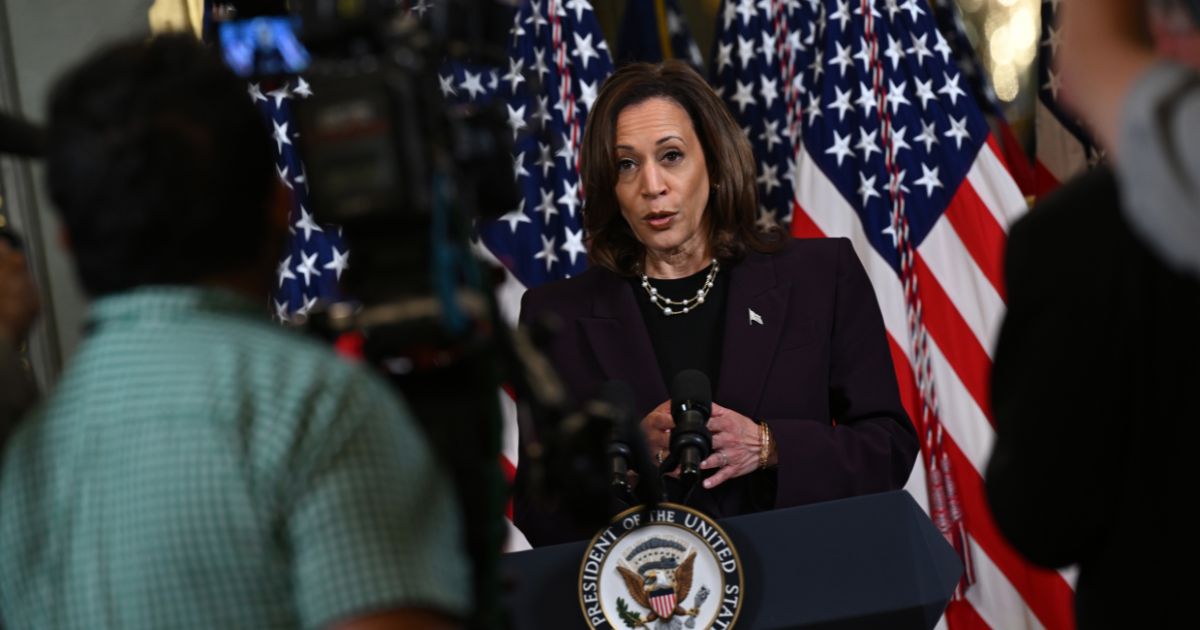 Top VP Contender Withdraws from Kamala Harris’ Shortlist