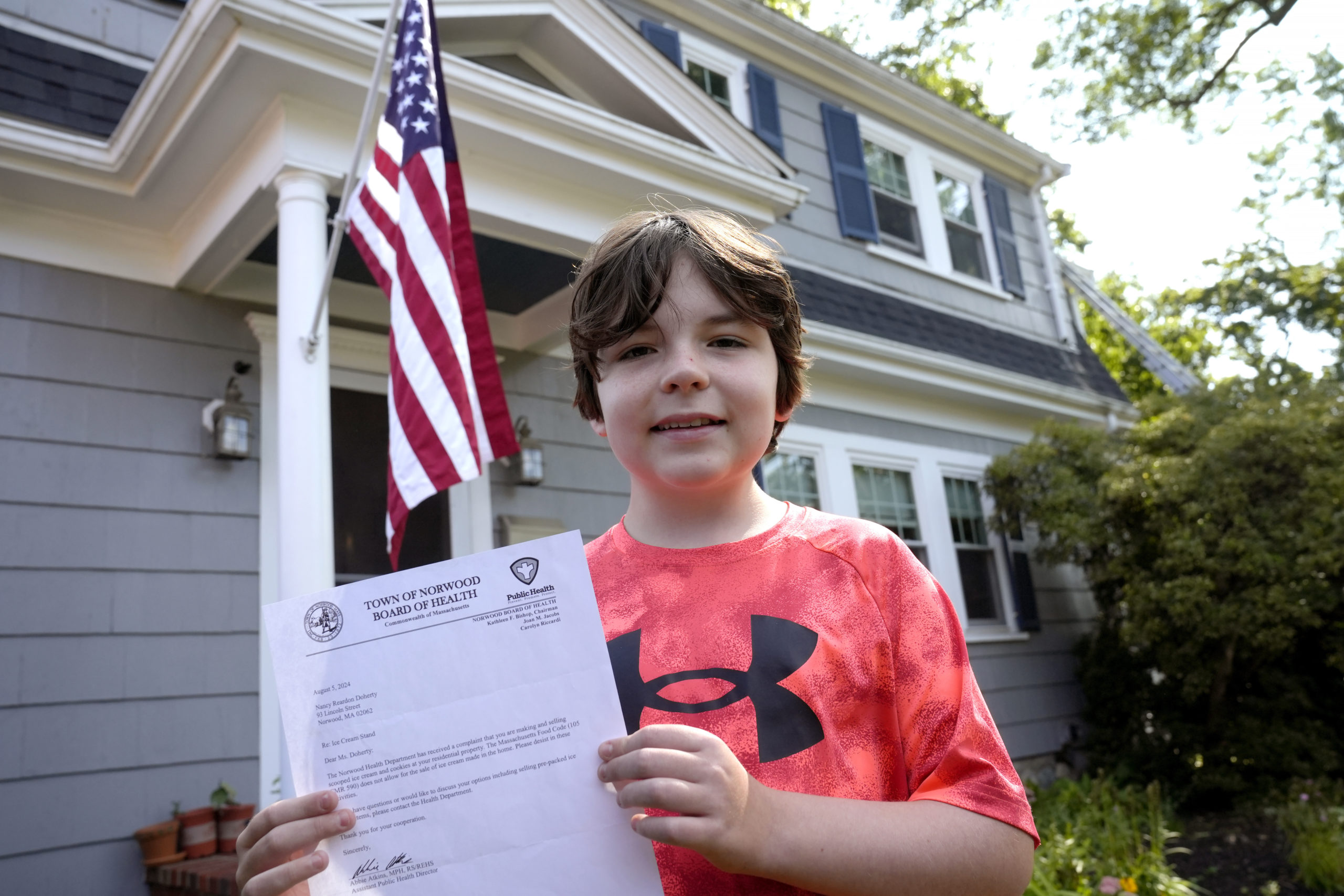 Residents Step Up After Government Shuts Down 12-Year-Old Boy’s Ice Cream Stand