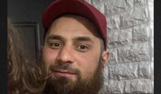 Chechen national Daraev Ramzan had no clothing or identification identifying him as a utility worker when he was confronted by a rural homeowner while taking photos around 8 p.m.