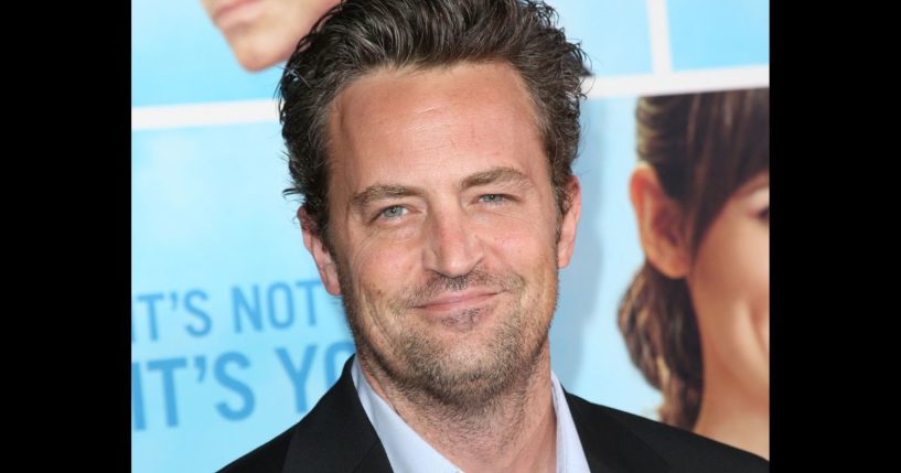 Actor Matthew Perry arrives at the premiere of Warner Bros. "The Invention of Lying" on September 21, 2009 in Los Angeles, California.