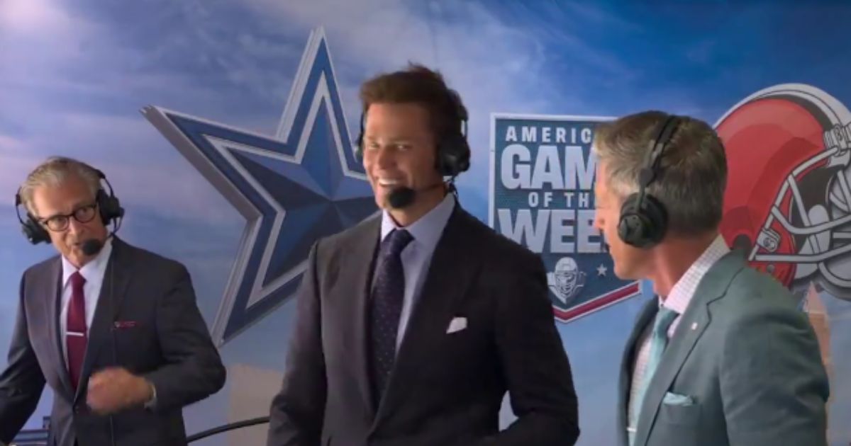 Watch: Tom Brady Left Hanging in Extremely Awkward Moment as Booth Debut Starts Off Shaky