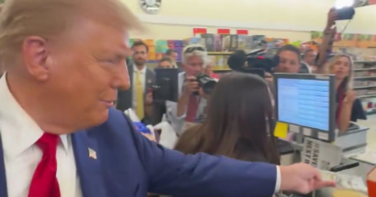 Watch: Trump Helps Mom Pay for Her Groceries While at Store, Leaves Crowd Impressed in Heartfelt Scene