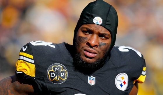 Le'Veon Bell, then playing for the Pittsburgh Steelers, looks on against the Jacksonville Jaguars during the first half of the AFC Divisional Playoff game in at Heinz Field in Pittsburgh, Pennsylvania, on Jan. 14, 2018.