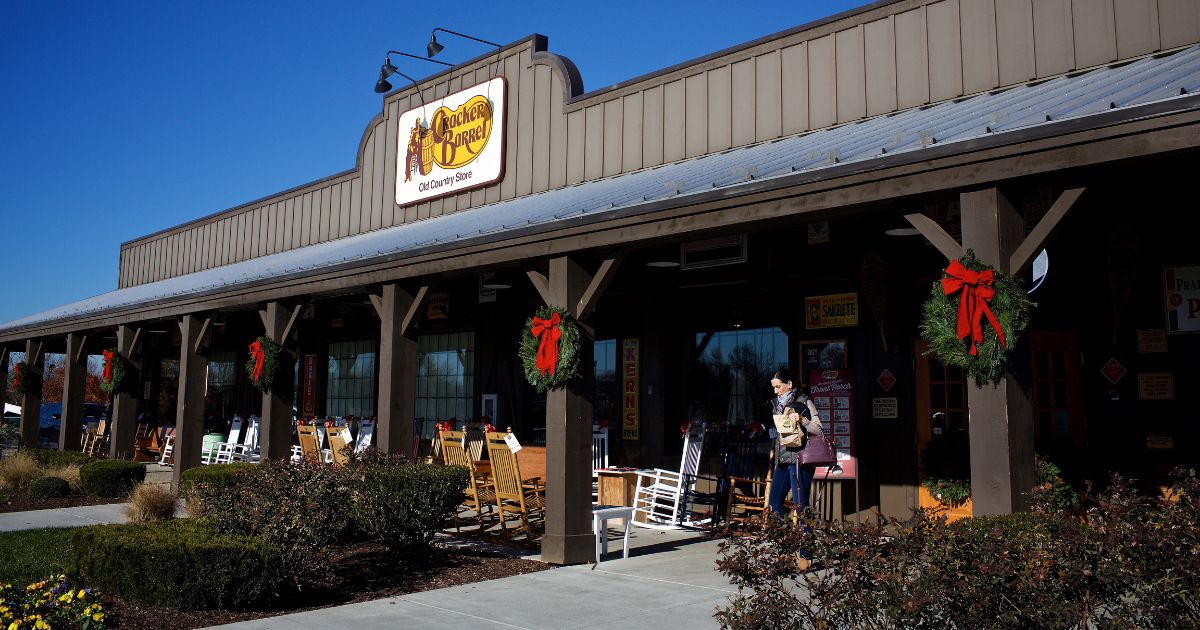 Cracker Barrel Sales Spike 700% as Gen Z Discovers What Can’t Be Ordered on the Menu