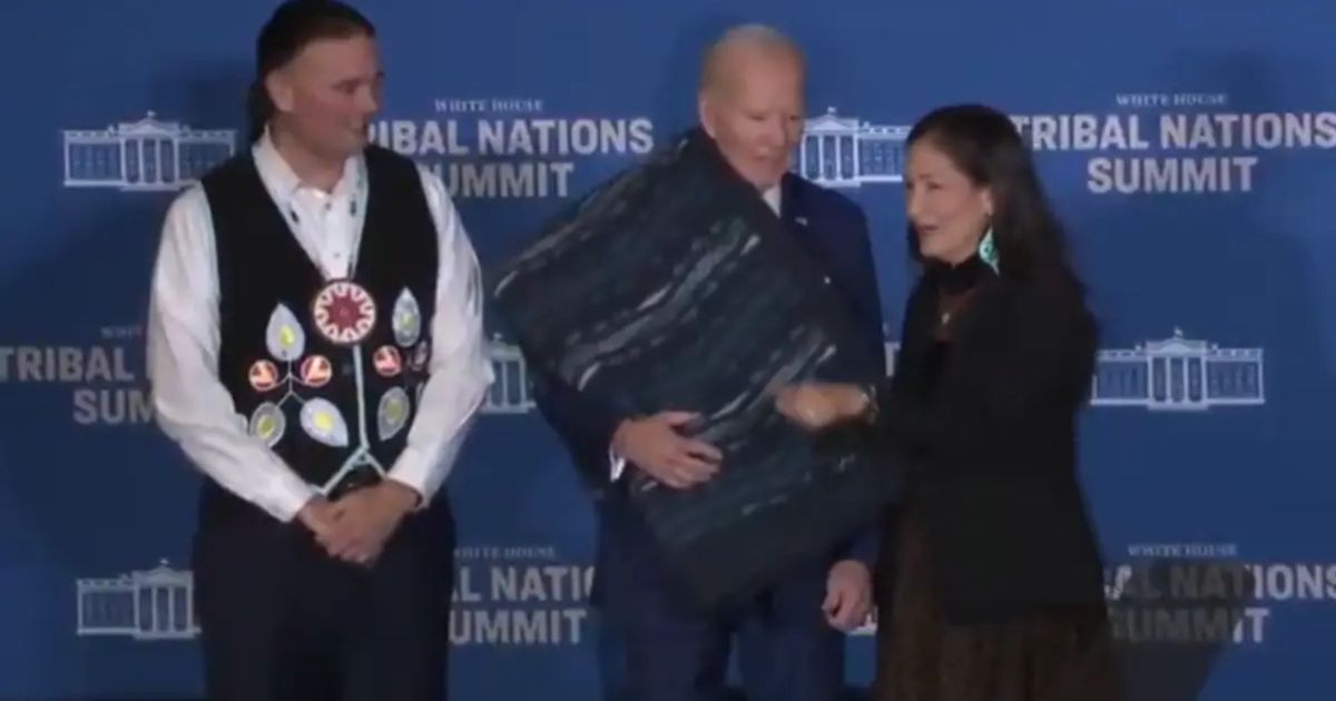 Blind Biden: POTUS Literally Wearing Blanket Can’t Find Cameras to Wave At