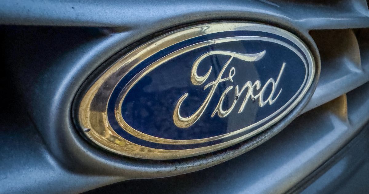 Ford Donates Vehicle Fleet and ,000,000 to Trump’s Inauguration