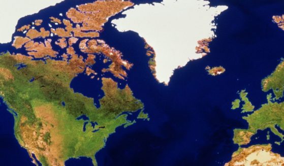 This map shows most of North America, including Greenland, white.