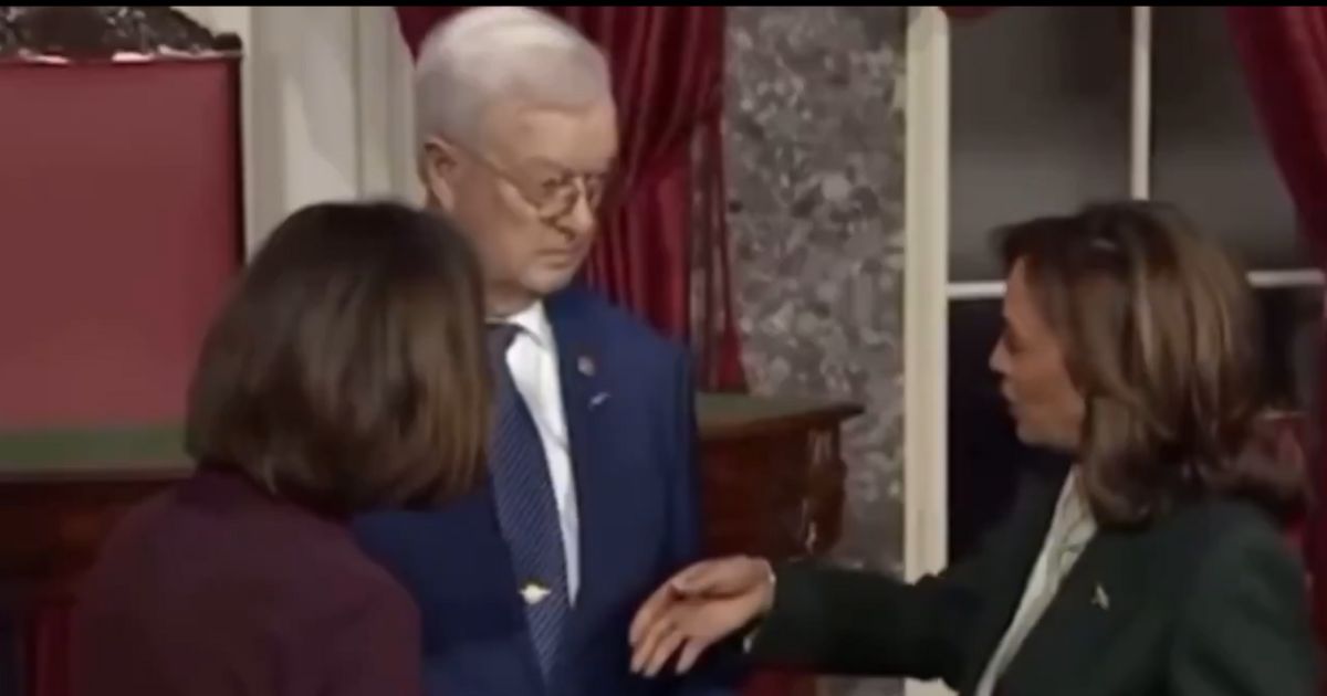 Everybody Missed What Really Happened When He Didn’t Shake Kamala’s Hand, And Now She Looks Even Worse