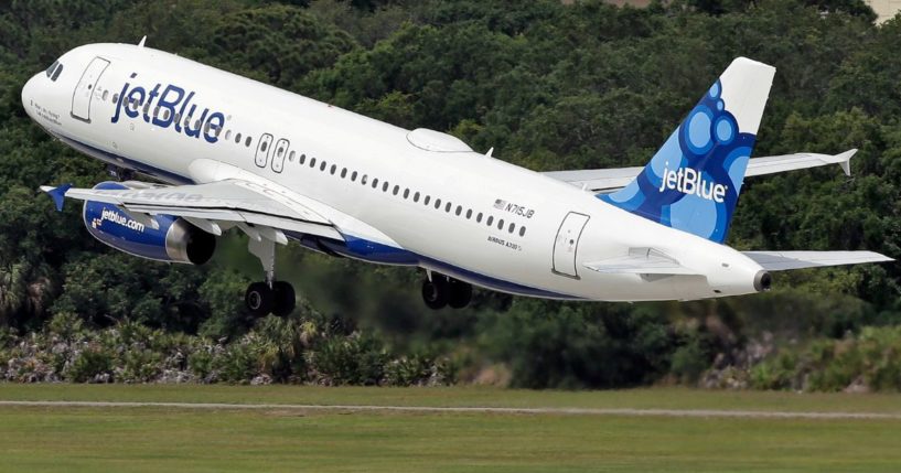 A JetBlue Airways Airbus A320-232 takes off from the Tampa International Airport in Tampa, Florida, on May 15, 2014.