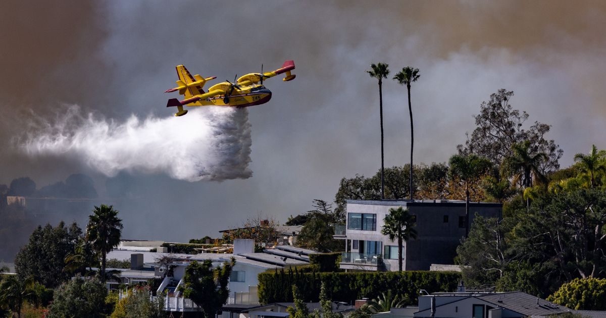 The Ridiculous Reason California Won’t Use Sea Water to Put Out Fires