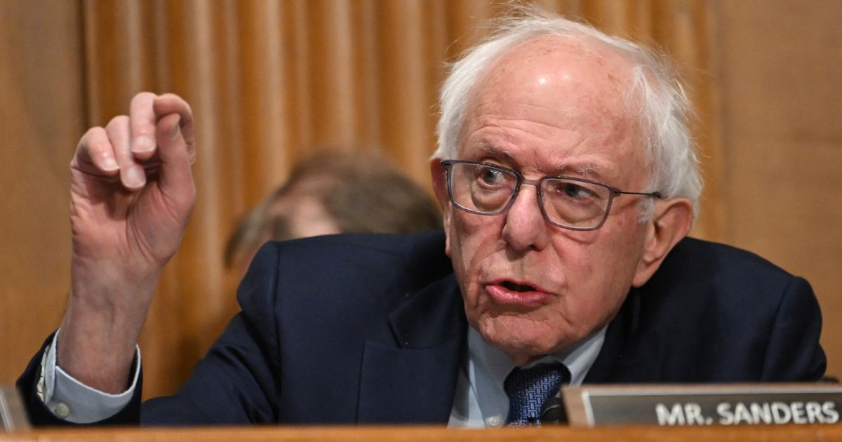 Bernie Sanders Gets Agitated When Treasury Nominee Scott Bessent Dismantles His ‘Oligarchs’ Question