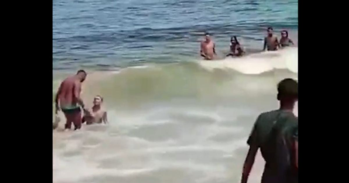 Beachgoers Get Own Brand of Justice When Alleged Pervert Spotted by Woman