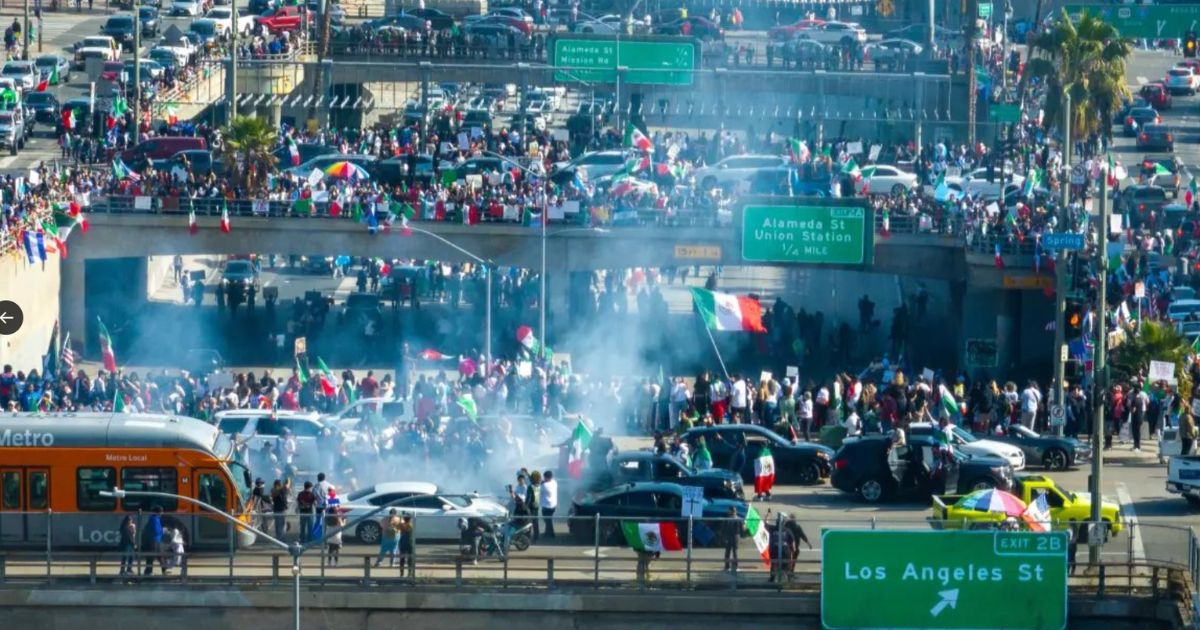 Mexican Flag-Waving Protesters Shut Down California Highway