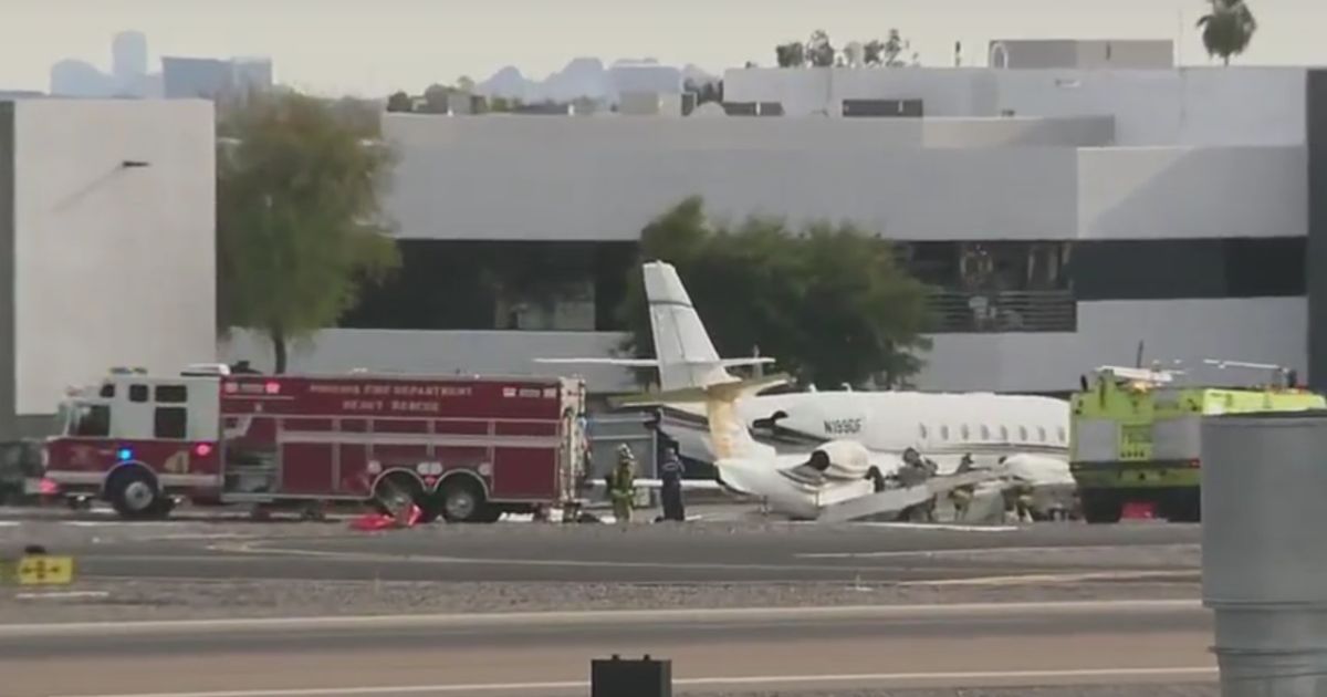 Another Airplane Disaster: 1 Dead After 2 Jets Collide – Learjet Owned by Mötley Crüe Singer