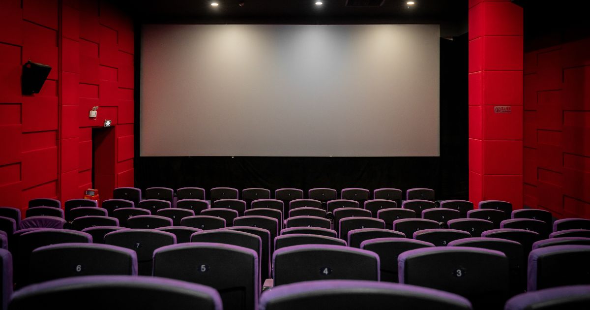 Democrat’s Bill Would Prevent Theaters from Forcing You to Watch Previews