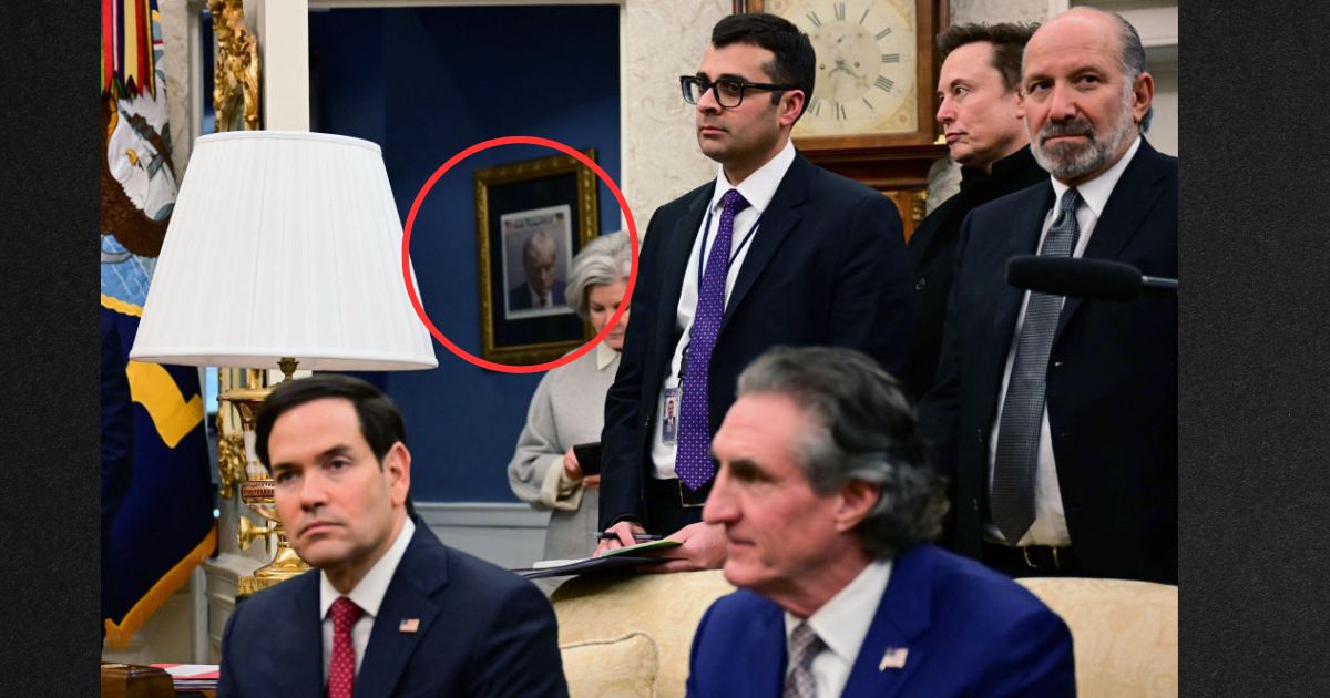 Epic New White House Decoration Spotted on Wall Behind Trump: ‘There Is a First Time for Everything’