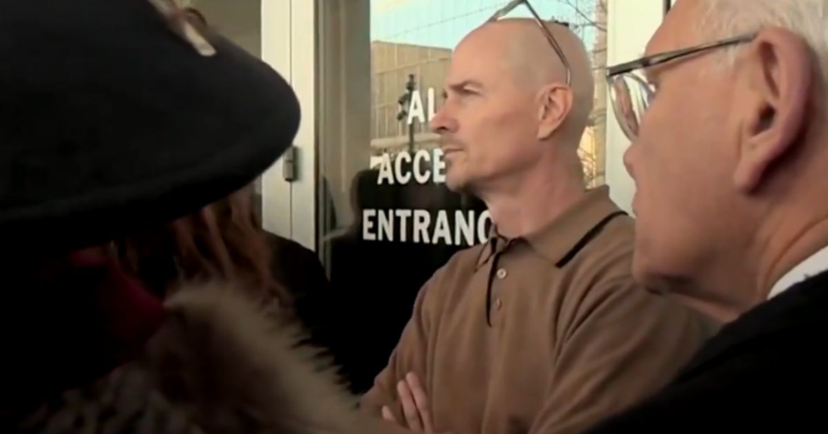 Watching This Guard Treat Dem Lawmakers the Way They Treat Us Is the Best Thing You’ll See Today