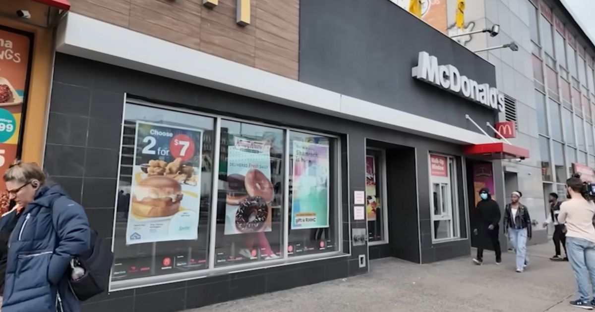 NYC McDonald’s Takes Drastic Action After Teens Turn Restaurant Into Chaotic ‘Fight Club’