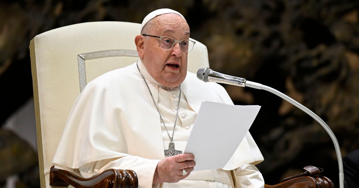 Pope Francis Certain He ‘Won’t Make It This Time’ Amid ‘Complex’ Hospitalization: Report