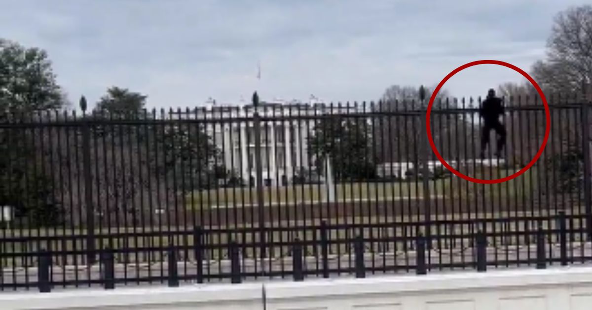 Man Trying to Storm White House Grounds Backs Down as Rooftop Snipers Take Position