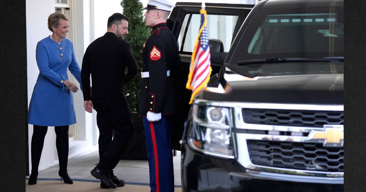 Video: Zelenskyy Leaves White House Early After Being Booted by Trump, Despite Behind-the-Scenes ‘Begging’