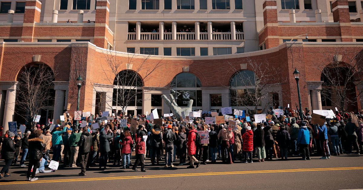 Government Workers’ Attempt at a Musical Protest to ‘Stand Up for Science’ Backfires