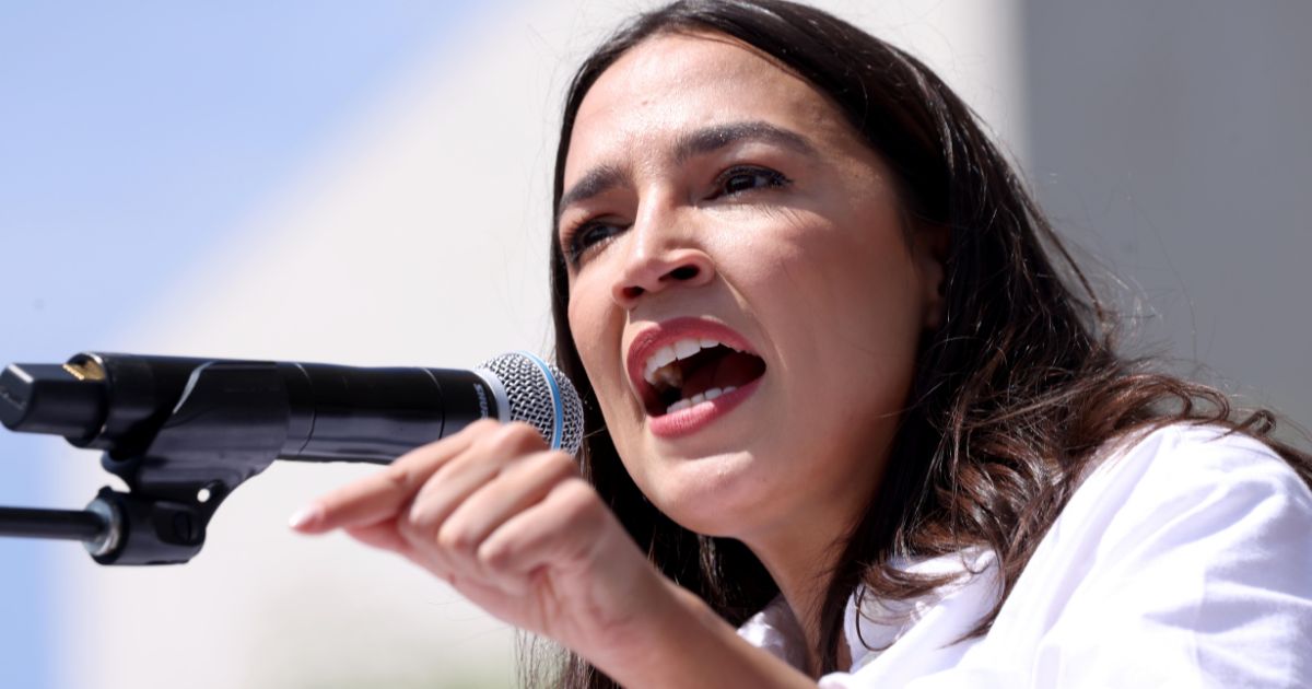 AOC 2028: Pollsters Give Brutal News to Democrats