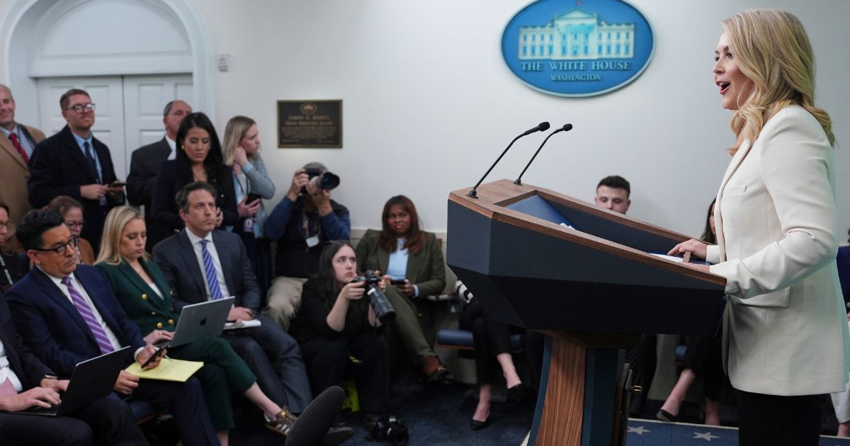 White House Shuts Down Reporters with ‘Pronouns in Their Bio’