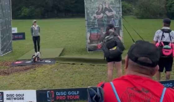 A female disc golf athlete refuses to compete against a transgender opponent.