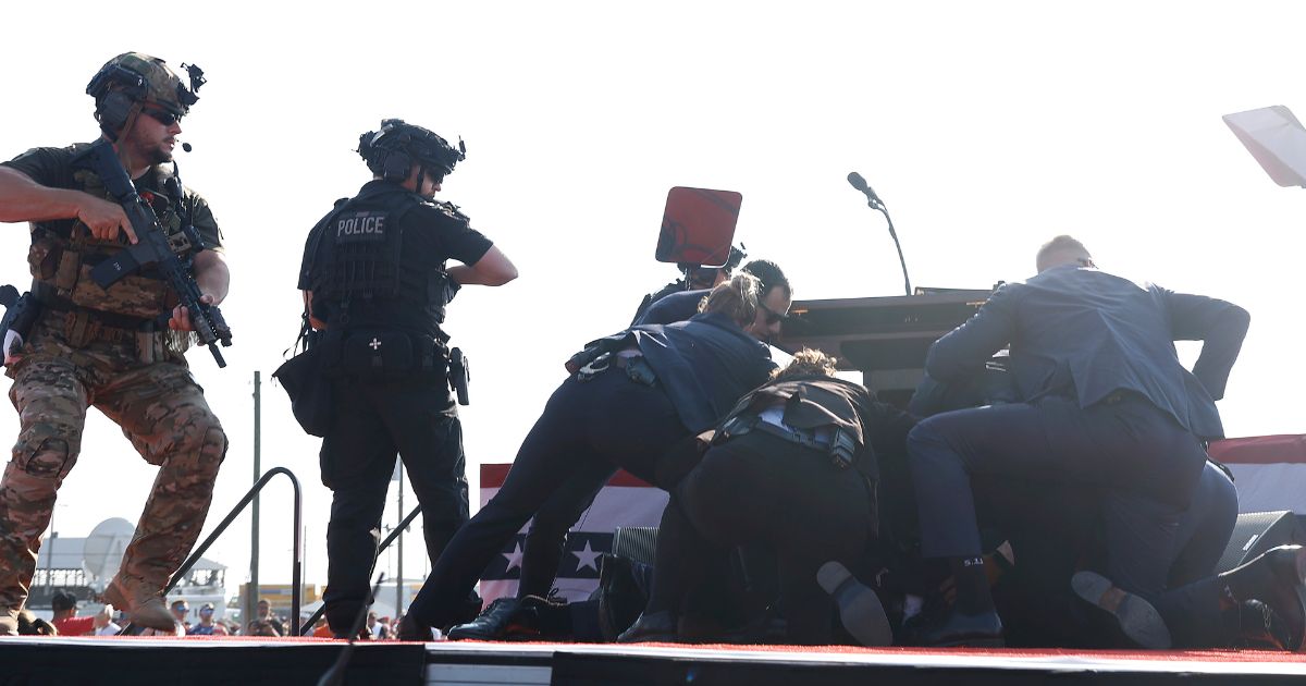 What Trump Said Instantly After Being Shot – Reporter Feet Away from POTUS Reveals What She Heard